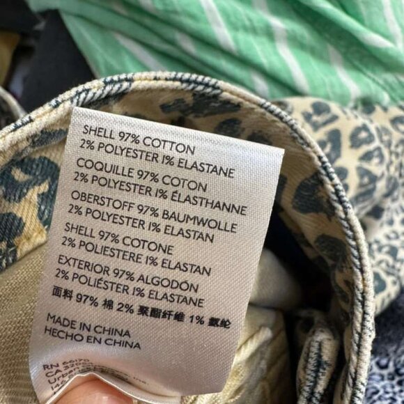 Anthro Pilcro and The Letterpress The Wanderer Relaxed Jeans Animal Print size29 - Picture 6 of 10